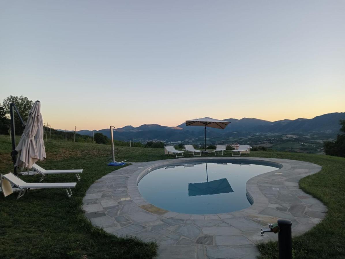 Agriturismo Valdifiori Sassoferrato Luaran gambar