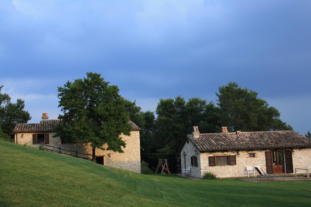 Agriturismo Valdifiori Sassoferrato Luaran gambar