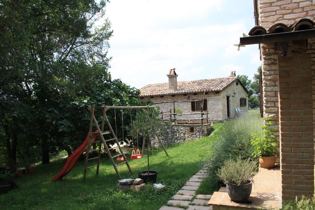 Agriturismo Valdifiori Sassoferrato Luaran gambar