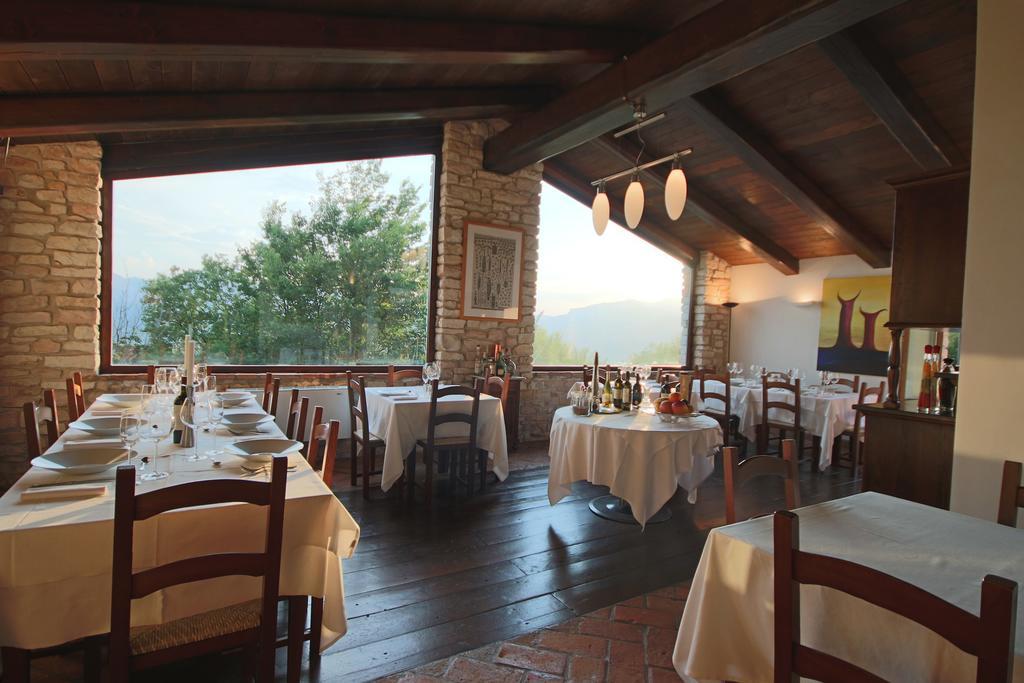 Agriturismo Valdifiori Sassoferrato Luaran gambar